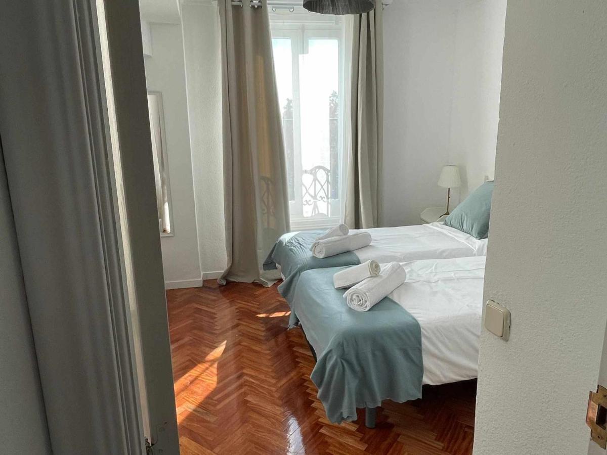 Apartamento Con Terraza Y Vistas Alcalaretiro Madrid Luaran gambar
