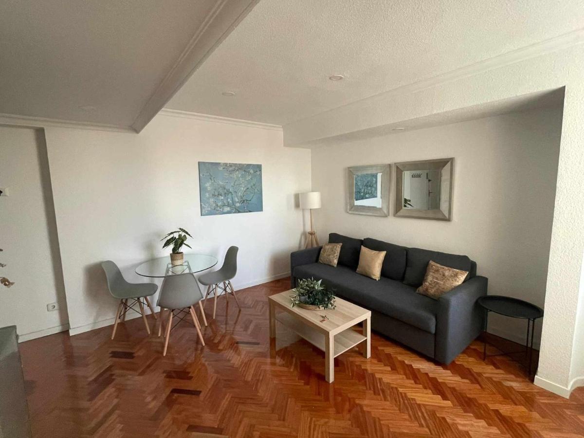Apartamento Con Terraza Y Vistas Alcalaretiro Madrid Luaran gambar