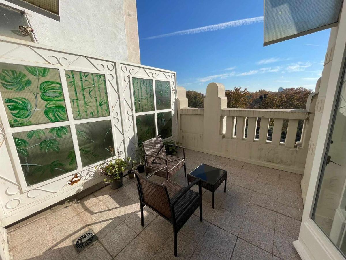 Apartamento Con Terraza Y Vistas Alcalaretiro Madrid Luaran gambar