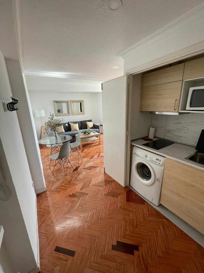Apartamento Con Terraza Y Vistas Alcalaretiro Madrid Luaran gambar